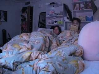 voyeurcam freakyfeline 01